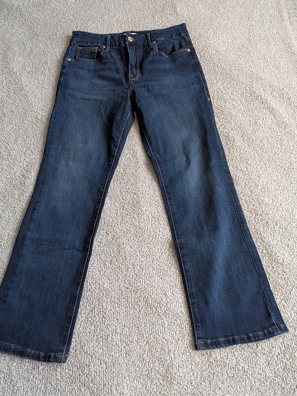 🌼B2G1🌼 Good American Dark Blue Straight Leg Jeans NWOT